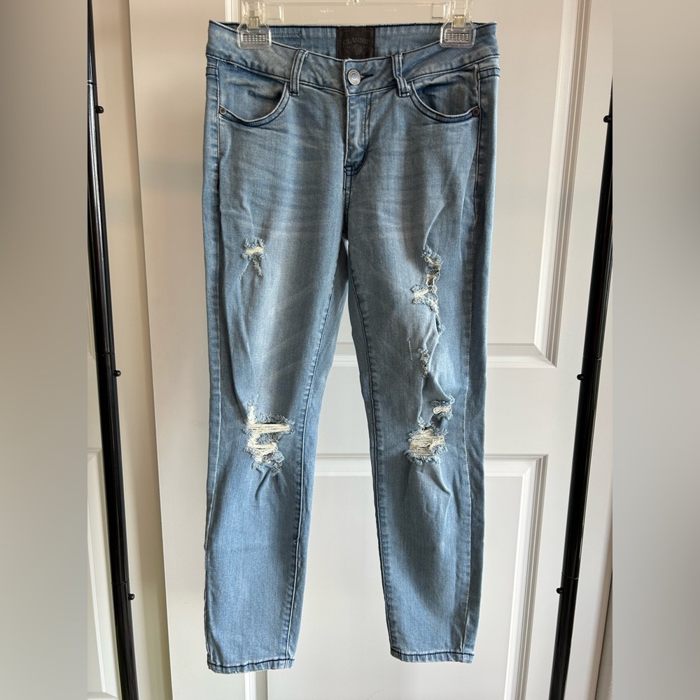 The Classic Denim Distressed Women's Jeans